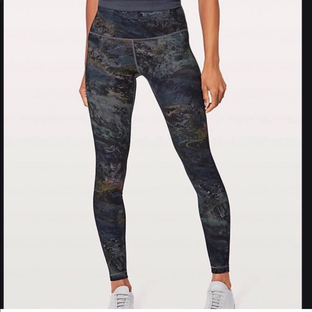 Lululemon Wunder Under Leggings Galaxy Print Size8